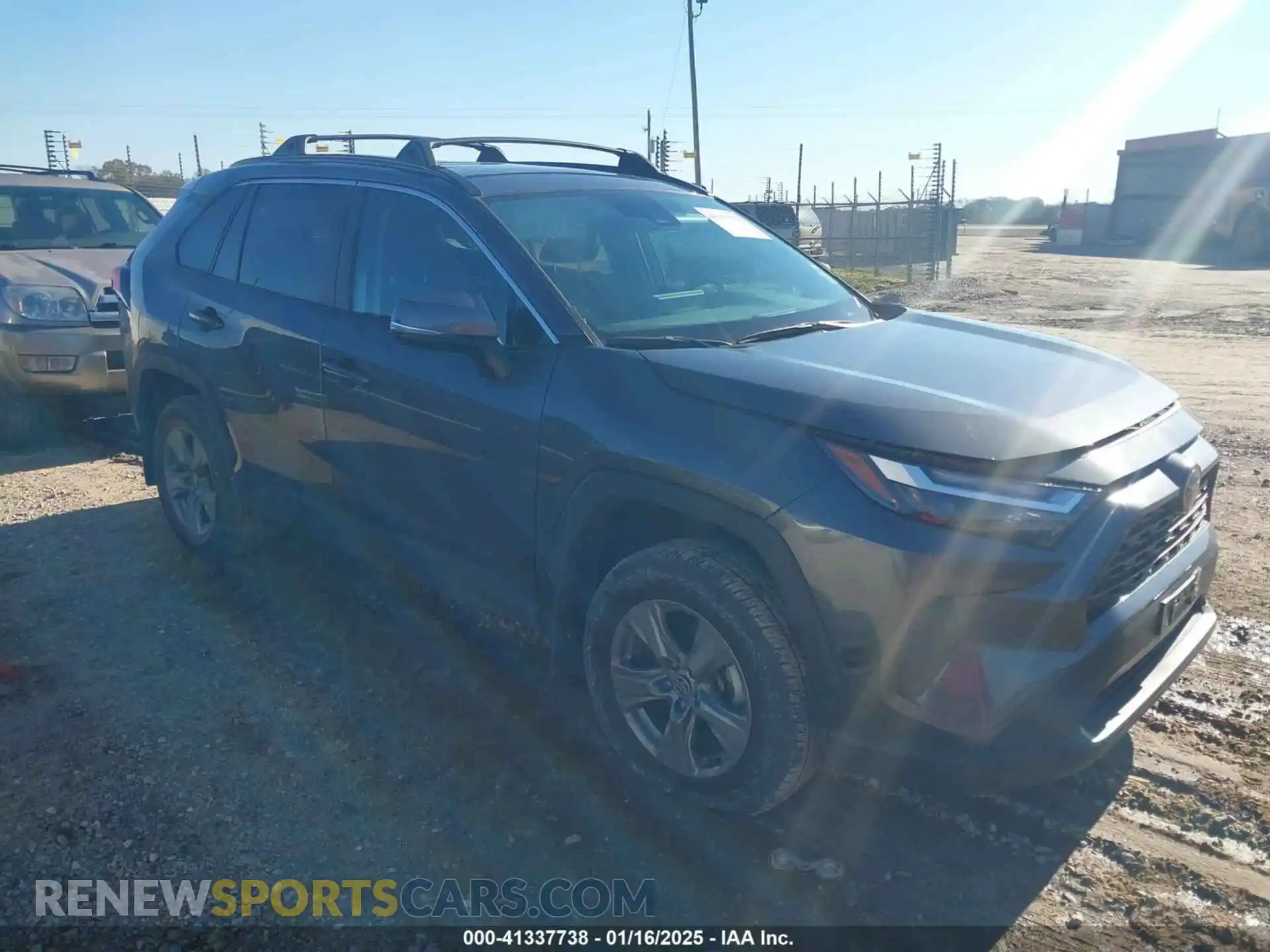 1 Photograph of a damaged car 2T3P1RFV8PC389044 TOYOTA RAV4 2023