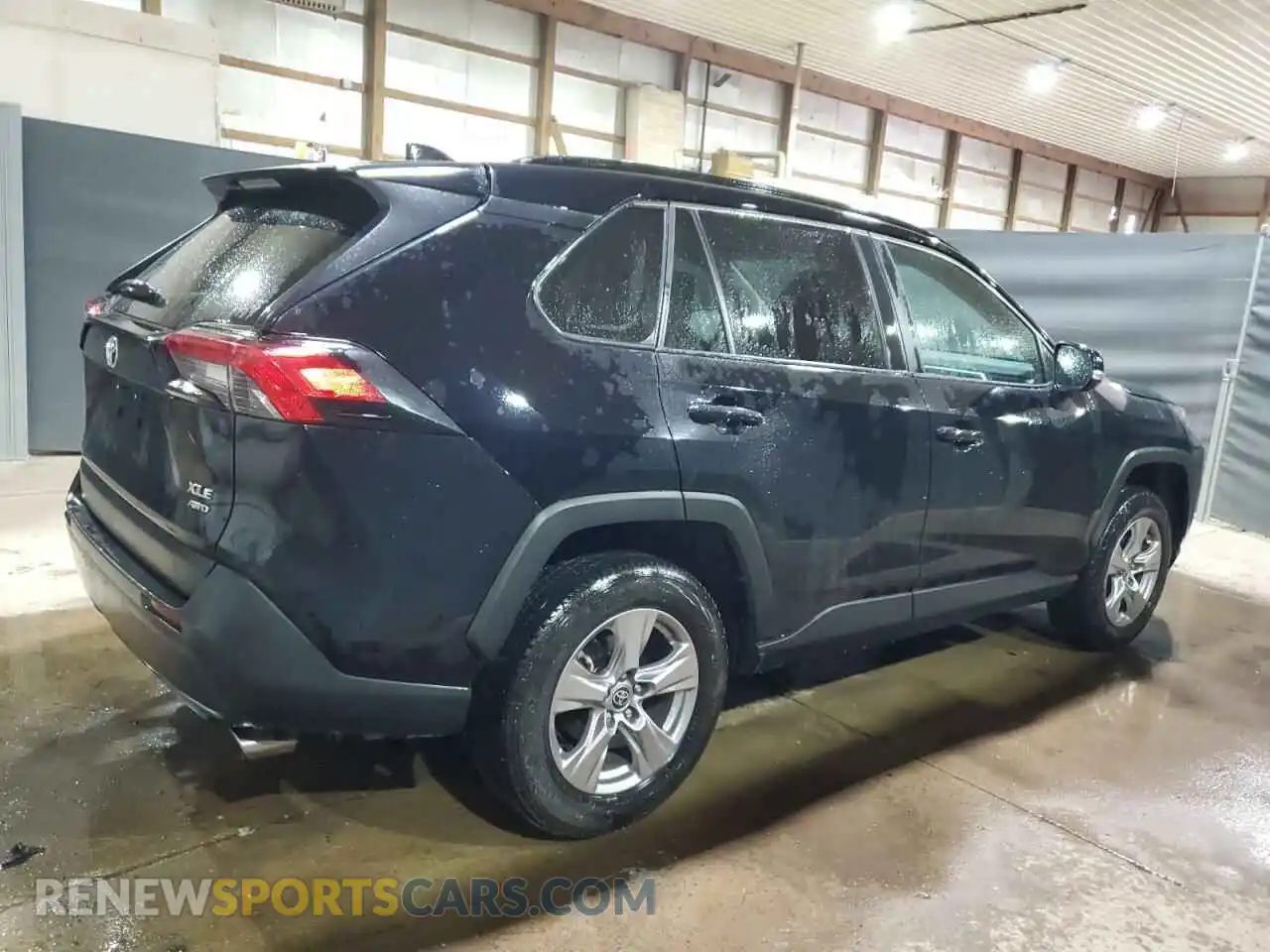 3 Фотография поврежденного автомобиля 2T3P1RFV8PW389673 TOYOTA RAV4 2023