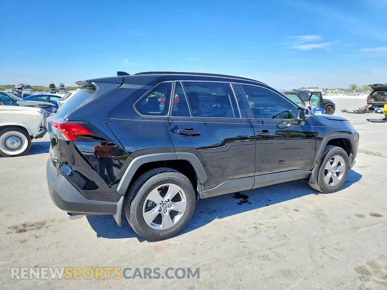 3 Фотография поврежденного автомобиля 2T3P1RFV8PW402048 TOYOTA RAV4 2023