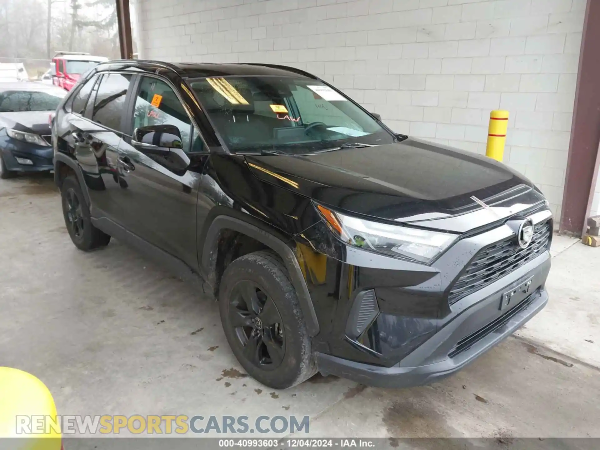 1 Photograph of a damaged car 2T3P1RFV9PC354108 TOYOTA RAV4 2023