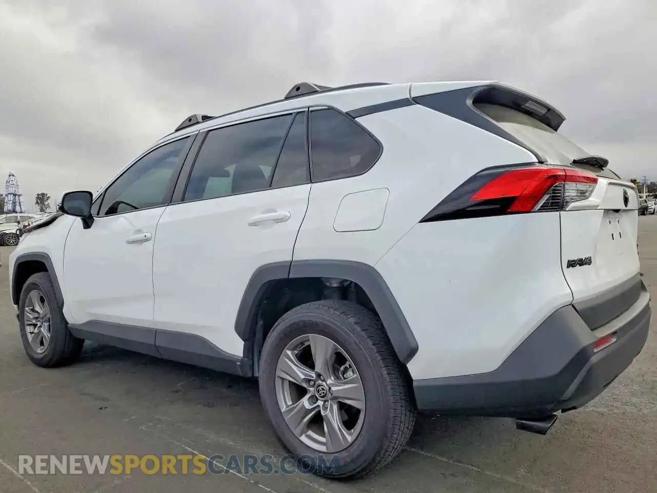 2 fotografías del automóvil dañado 2T3P1RFV9PW360991 TOYOTA RAV4 2023