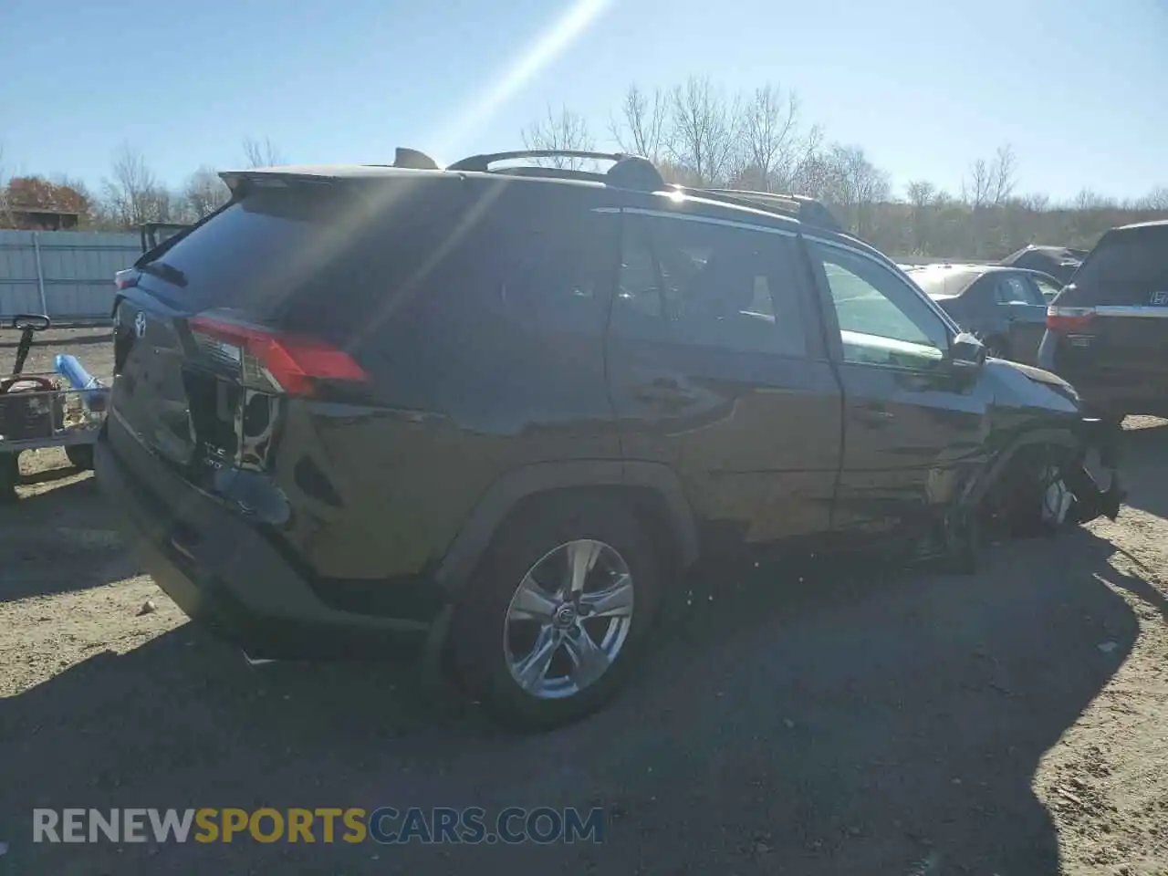 3 Photograph of a damaged car 2T3P1RFVXPW331404 TOYOTA RAV4 2023