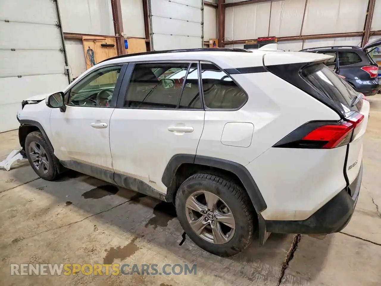 2 Photograph of a damaged car 2T3RWRFV1PW184366 TOYOTA RAV4 2023