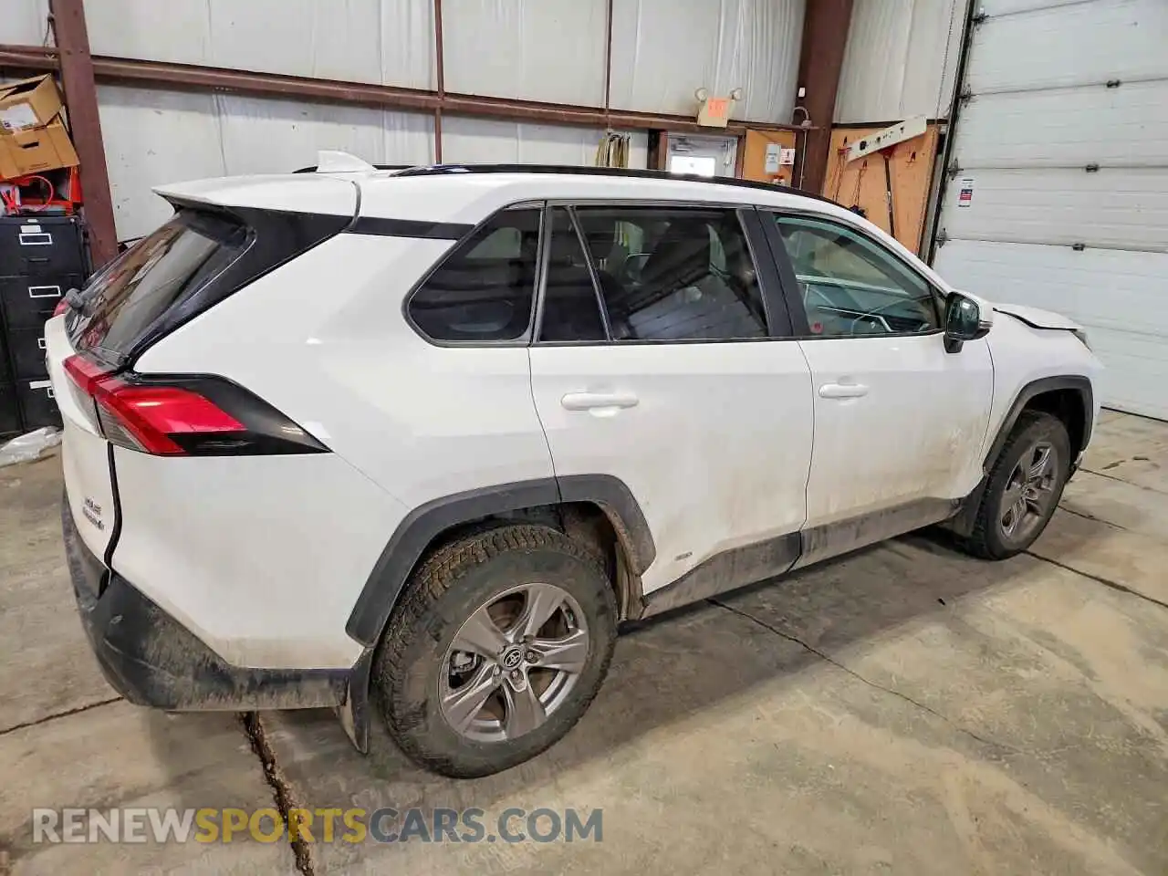 3 Photograph of a damaged car 2T3RWRFV1PW184366 TOYOTA RAV4 2023