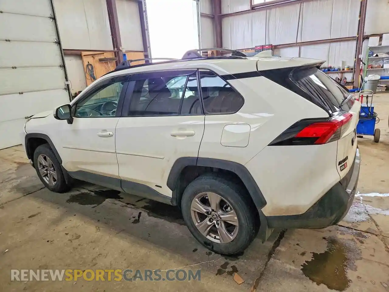 2 Photograph of a damaged car 2T3RWRFV2PW171058 TOYOTA RAV4 2023