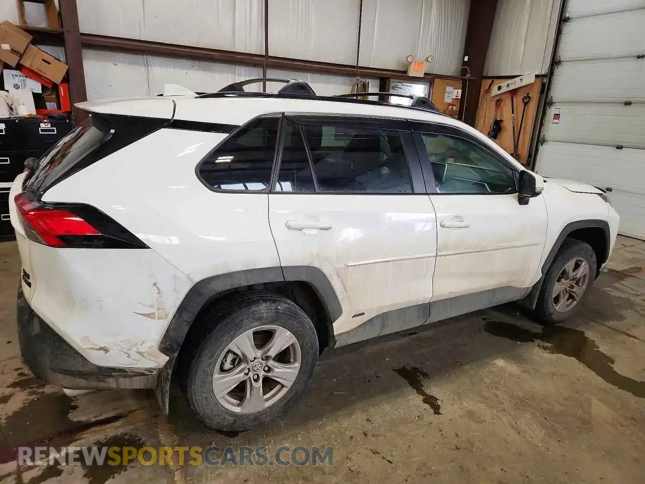 3 Photograph of a damaged car 2T3RWRFV2PW171058 TOYOTA RAV4 2023