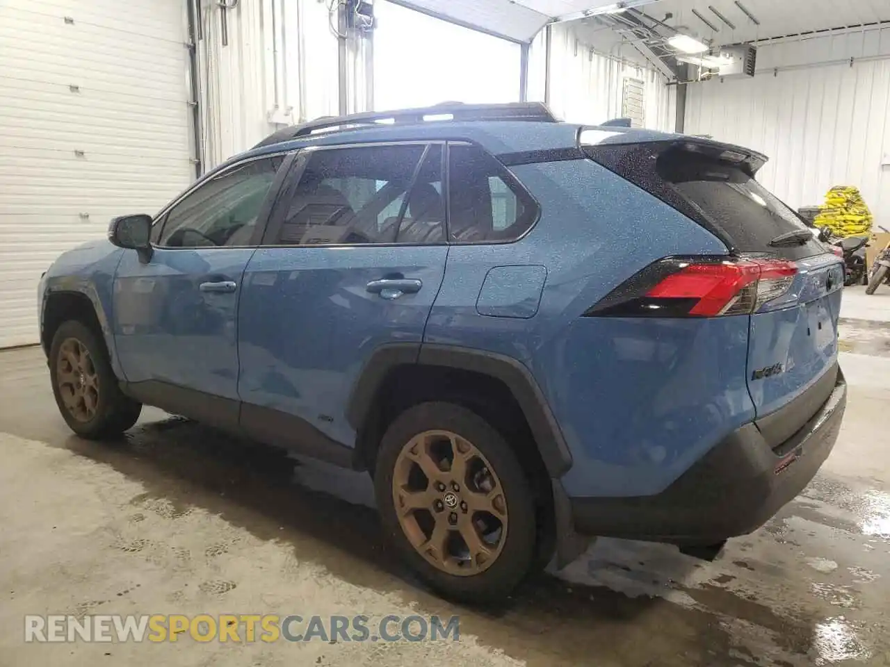 2 Photograph of a damaged car 2T3RWRFV3PW177743 TOYOTA RAV4 2023