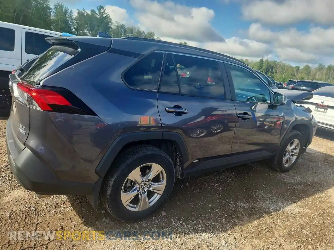 3 Photograph of a damaged car 2T3RWRFV4PW162460 TOYOTA RAV4 2023