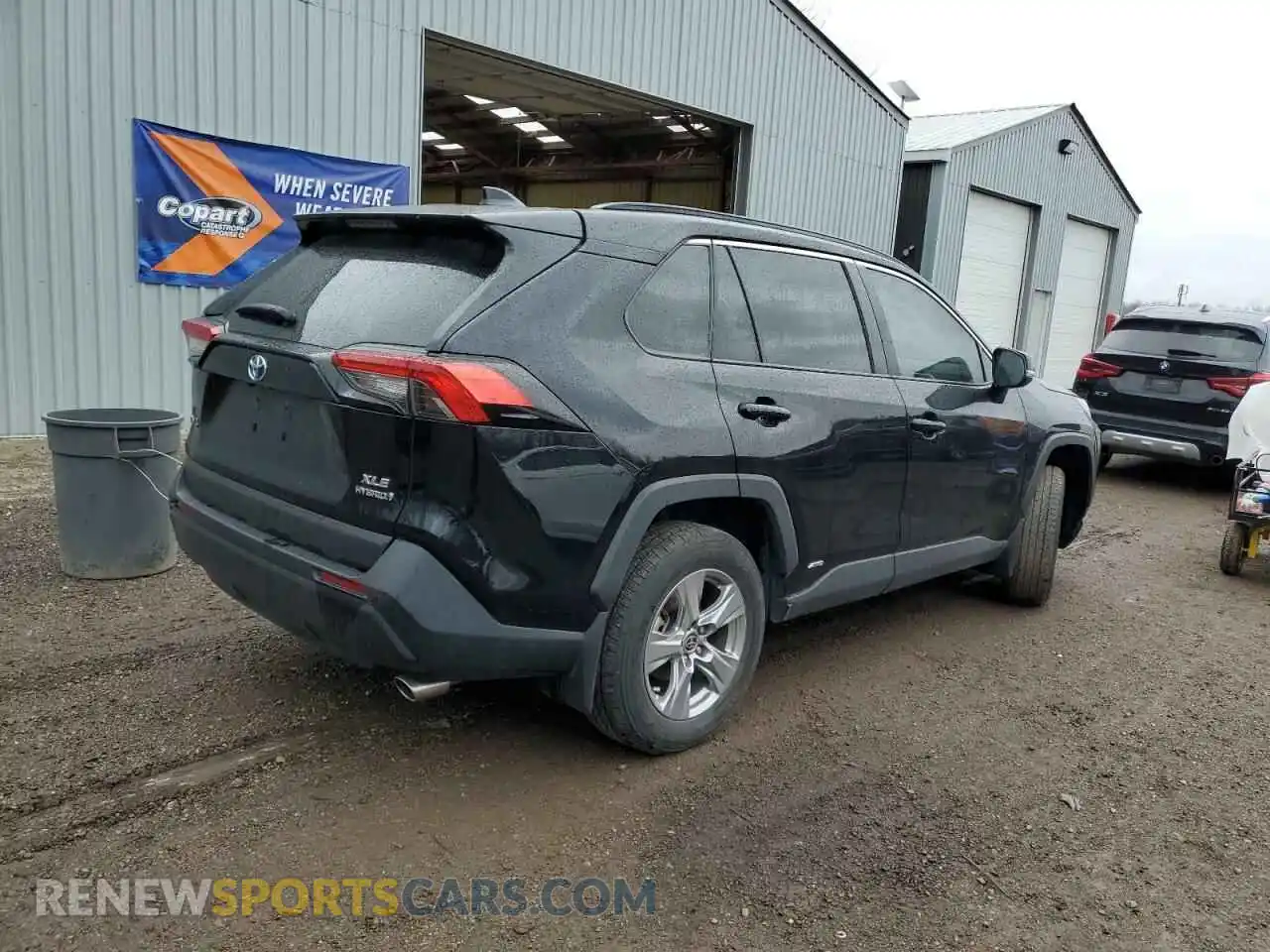 3 Photograph of a damaged car 2T3RWRFV8PW169461 TOYOTA RAV4 2023