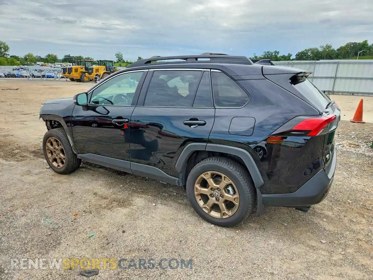 2 fotografías del automóvil dañado 2T3UWRFVXPW178995 TOYOTA RAV4 2023