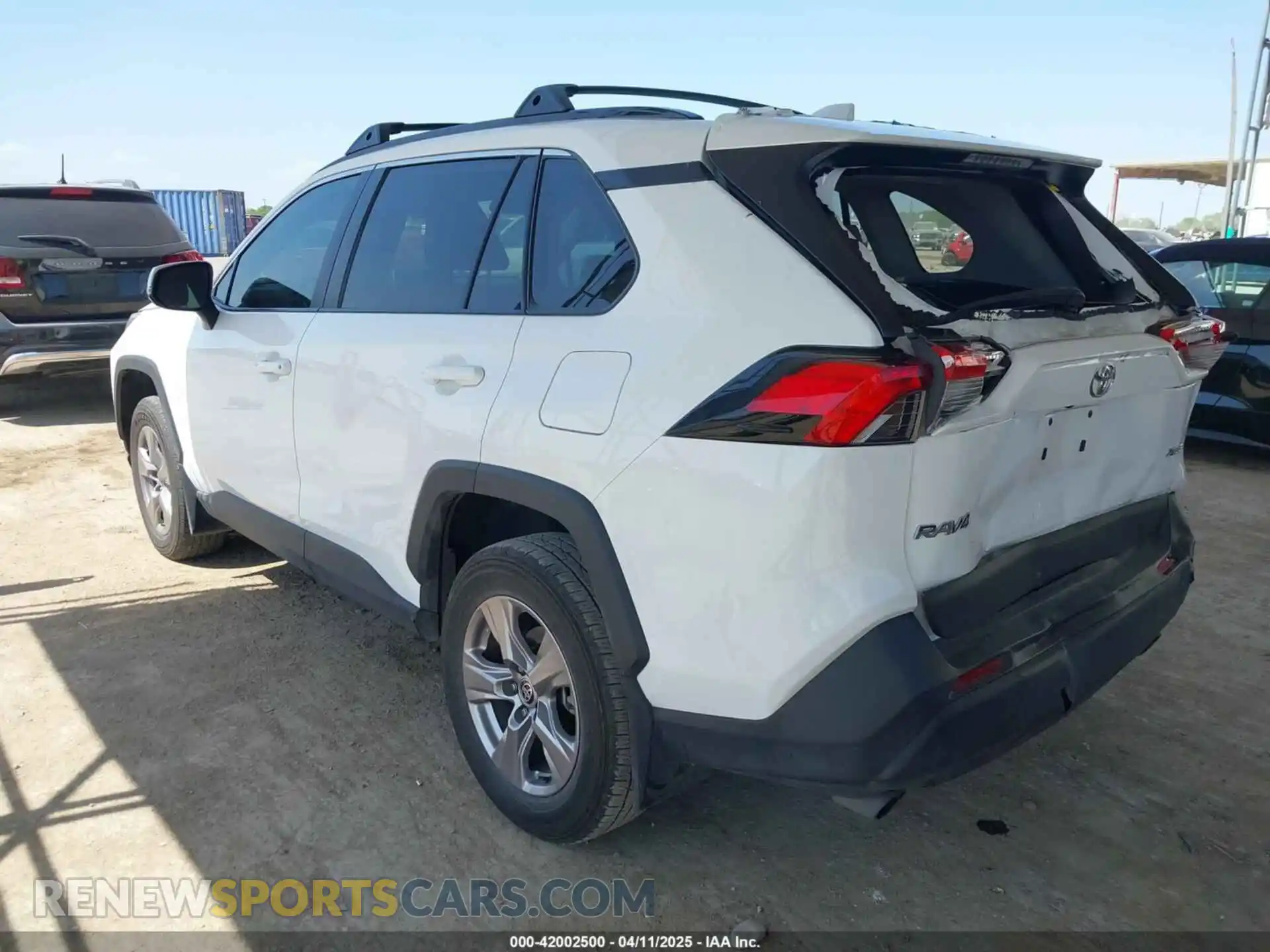 3 Photograph of a damaged car 2T3W1RFV0PW240136 TOYOTA RAV4 2023