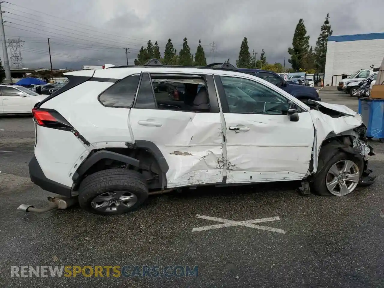 3 Photograph of a damaged car 2T3W1RFVXPC220879 TOYOTA RAV4 2023