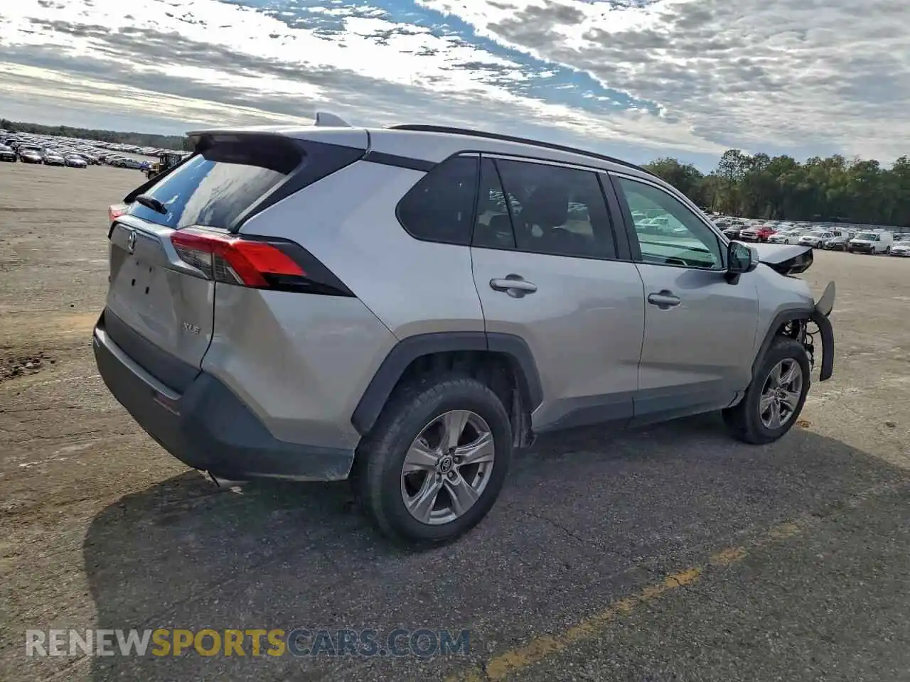 3 Photograph of a damaged car 2T3W1RFVXPC233633 TOYOTA RAV4 2023