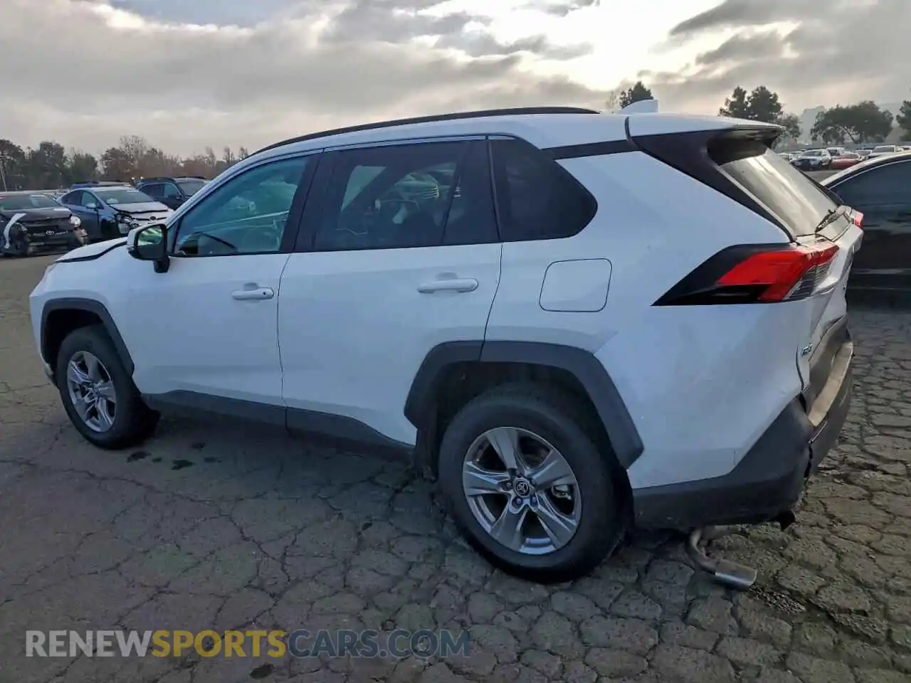 2 Photograph of a damaged car 2T3W1RFVXPW279929 TOYOTA RAV4 2023