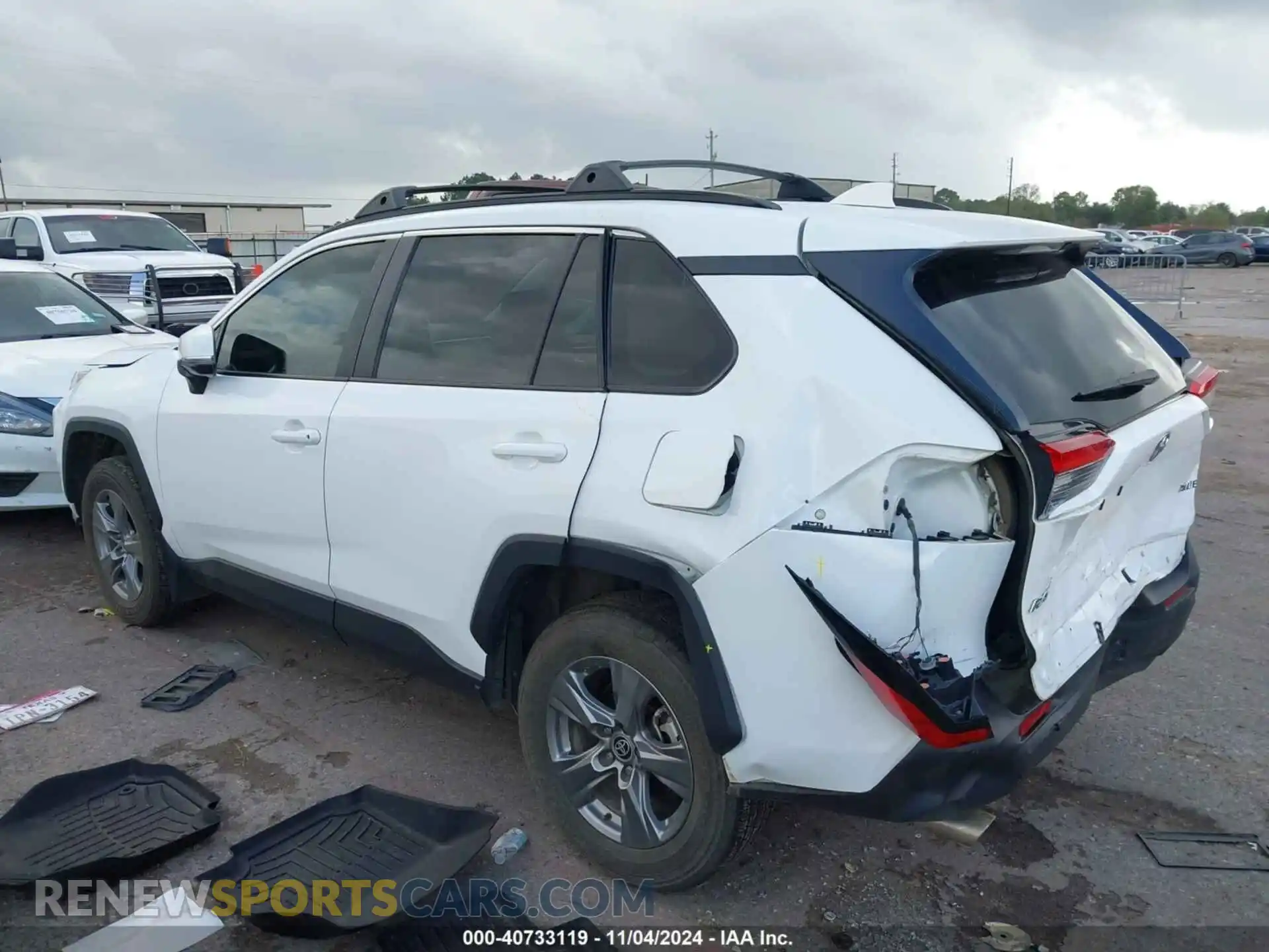 3 Photograph of a damaged car 2T3W1RFVXPW296536 TOYOTA RAV4 2023