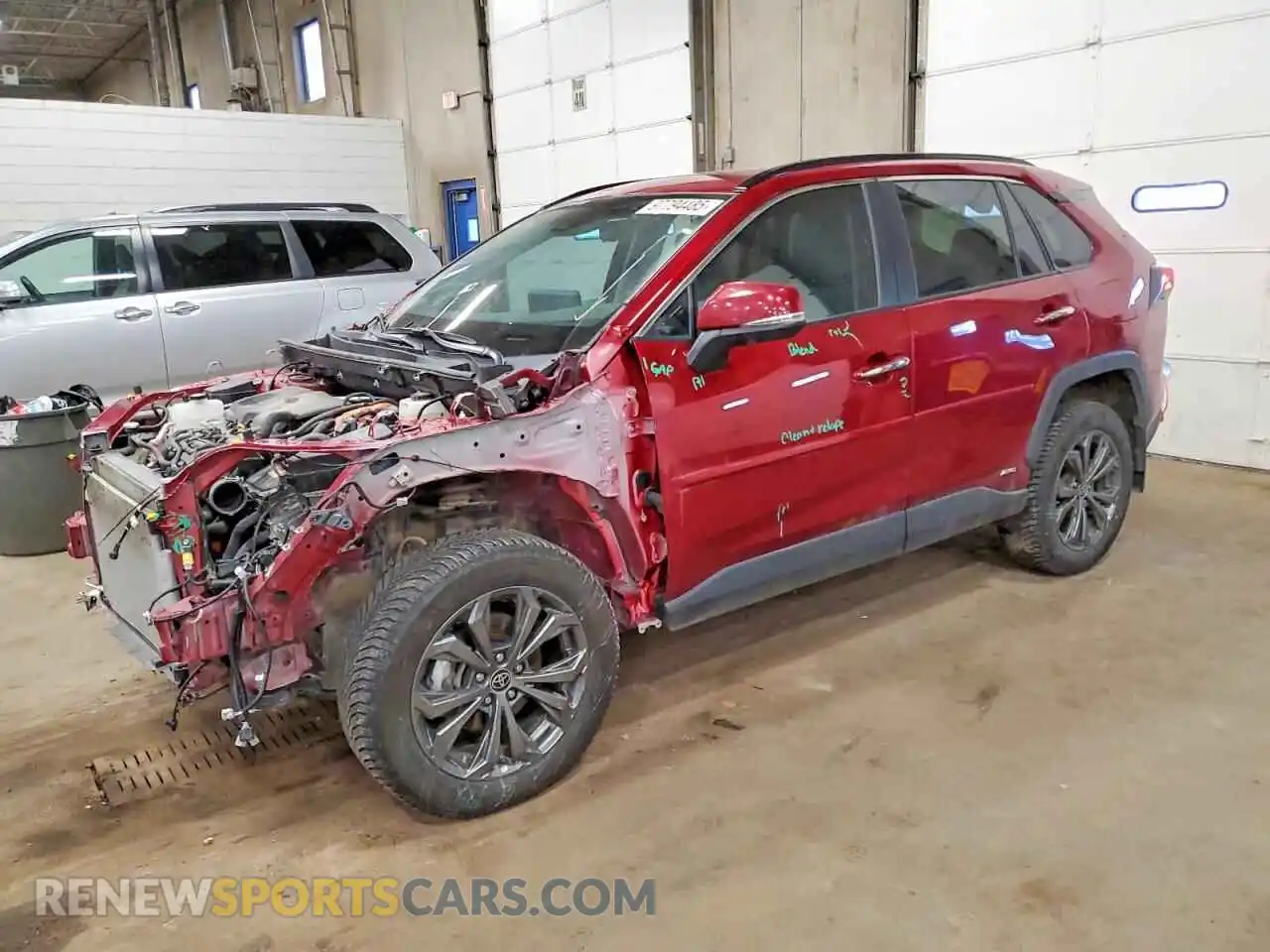 1 Photograph of a damaged car 4T3D6RFV6PU122858 TOYOTA RAV4 2023