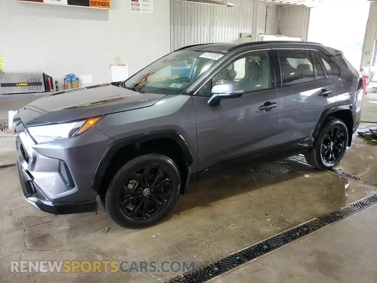 1 Photograph of a damaged car JTM16RFV4PD086068 TOYOTA RAV4 2023