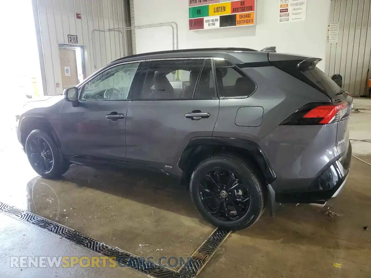 2 Photograph of a damaged car JTM16RFV4PD086068 TOYOTA RAV4 2023