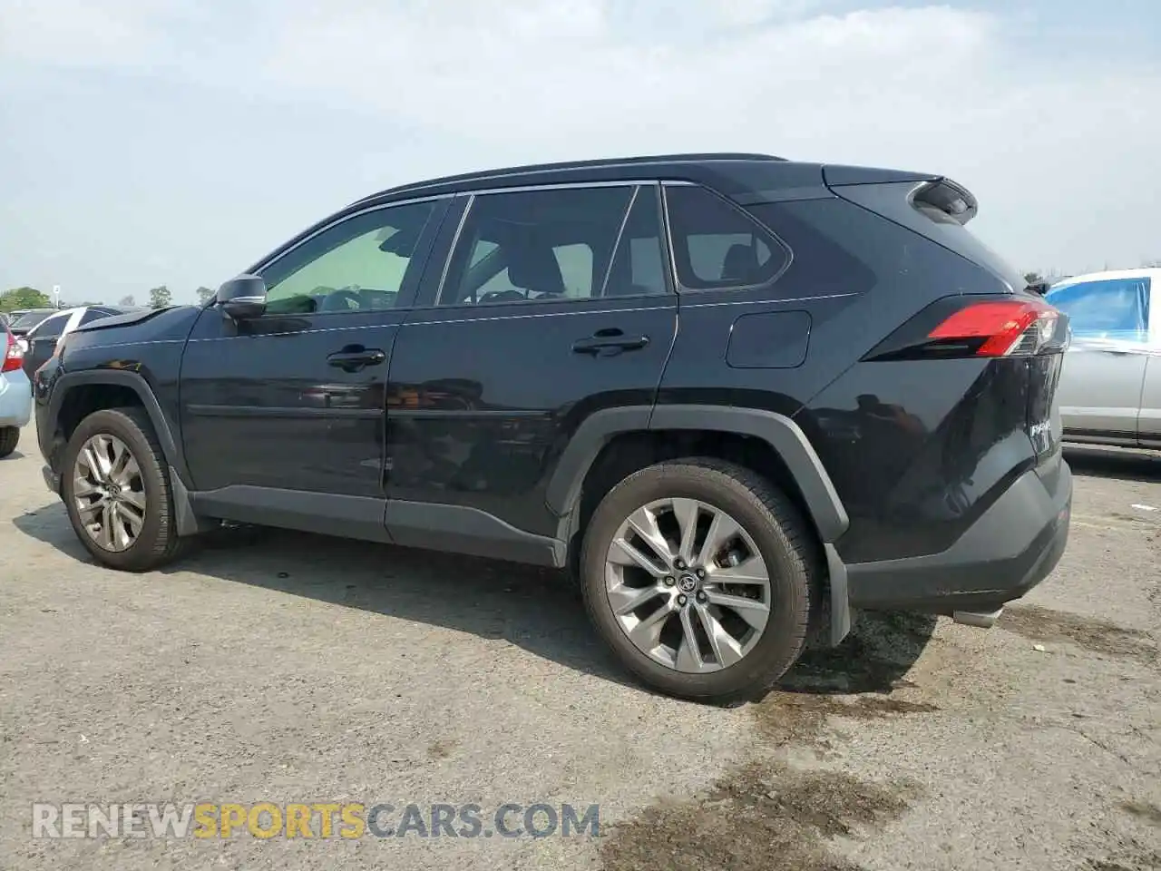 2 fotografías del automóvil dañado JTMA1RFV3PD092555 TOYOTA RAV4 2023