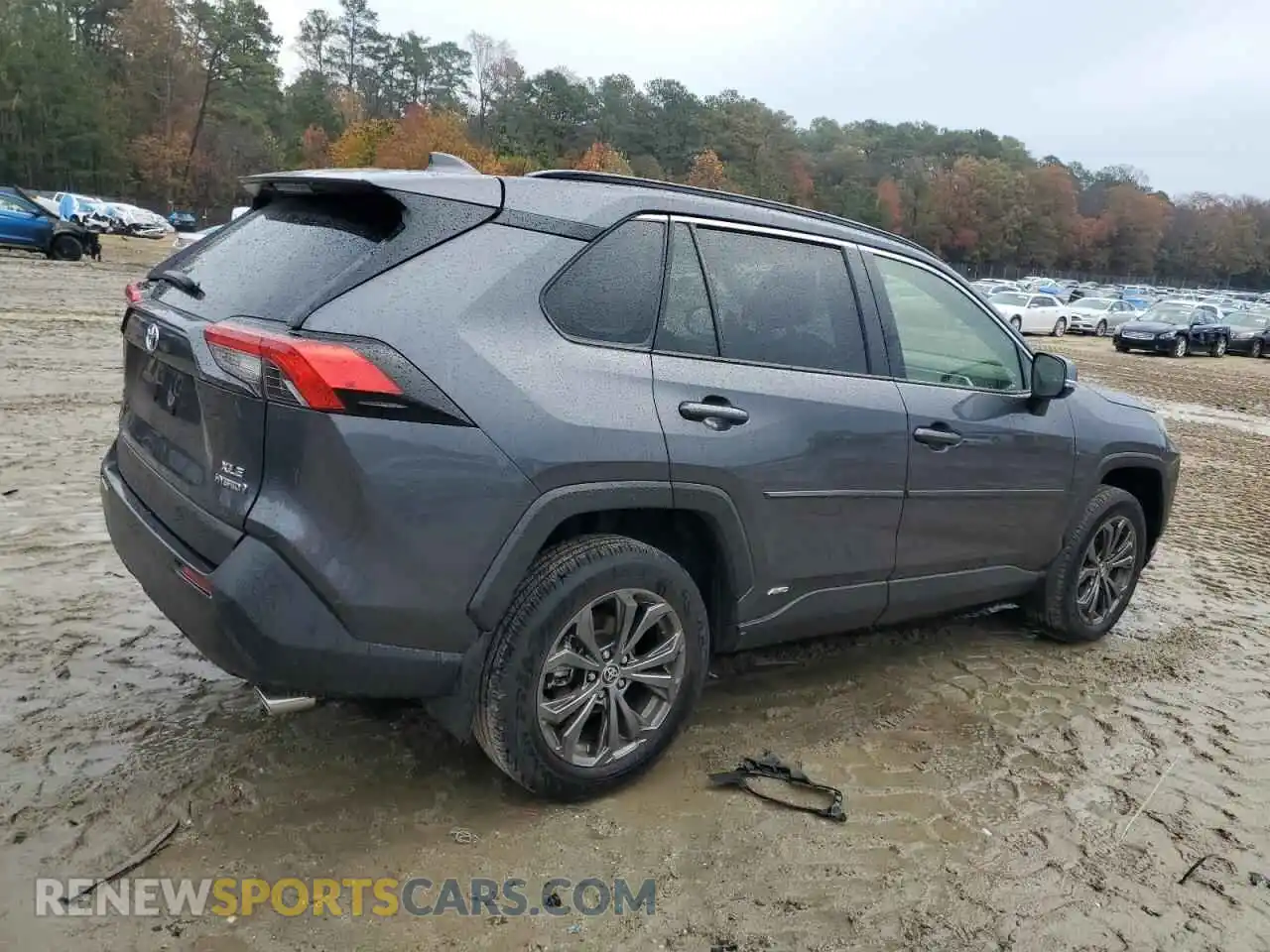 3 Фотография поврежденного автомобиля JTMB6RFV1PD087330 TOYOTA RAV4 2023