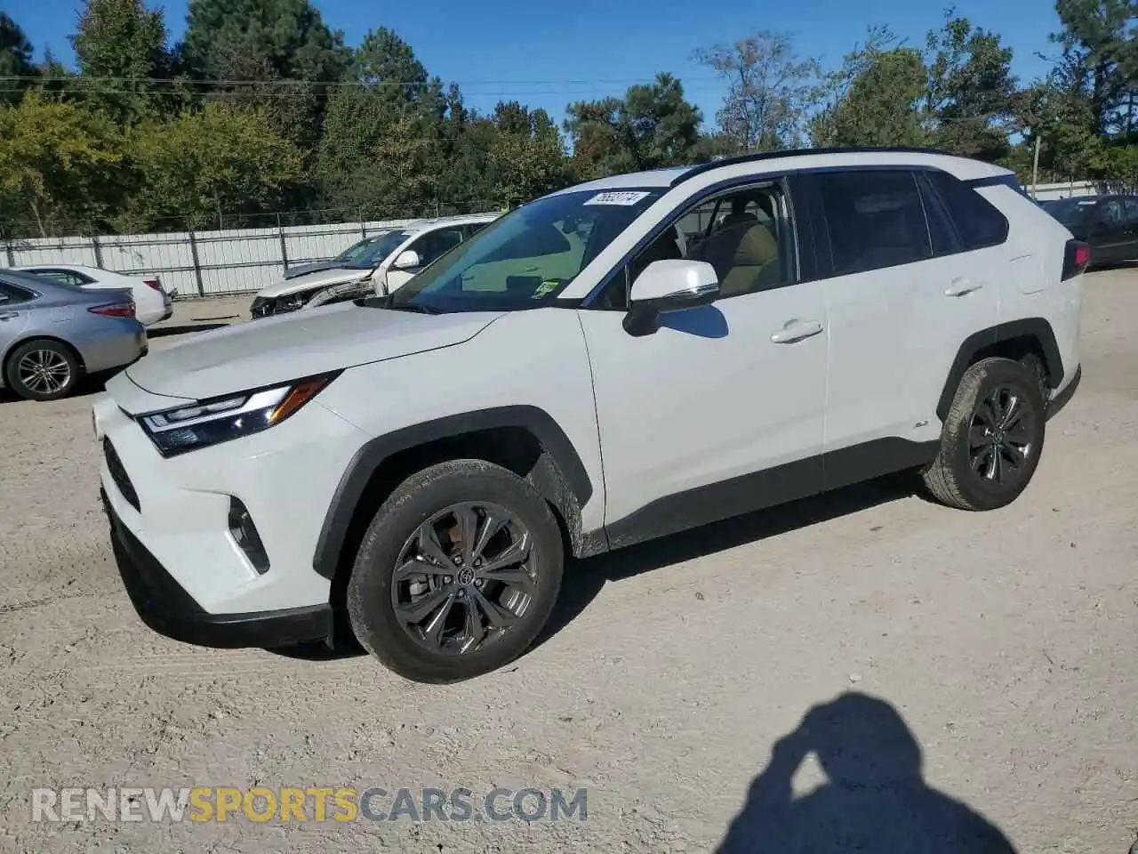 1 Photograph of a damaged car JTMB6RFV3PD088513 TOYOTA RAV4 2023