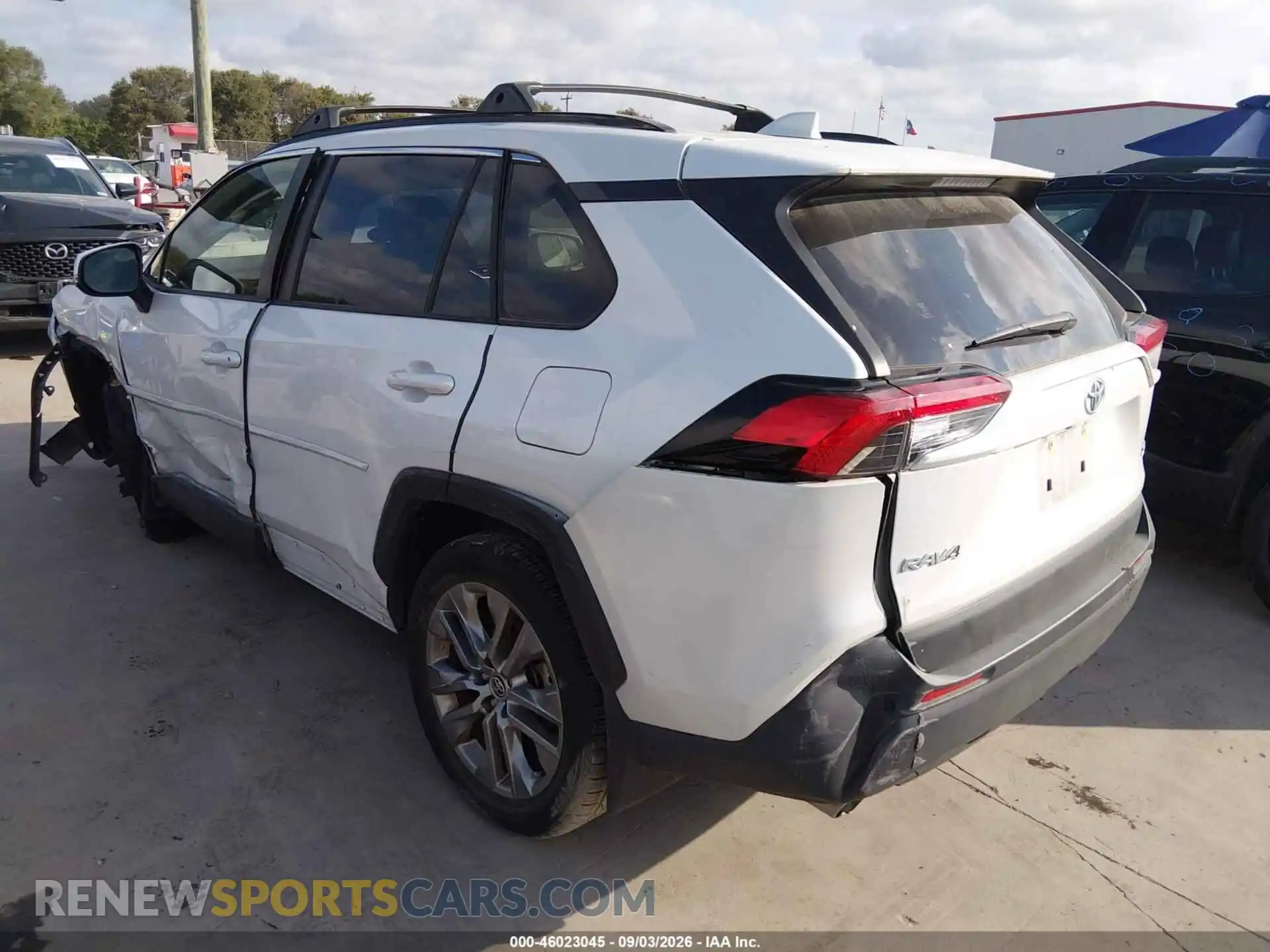 3 fotografías del automóvil dañado JTMC1RFV7PD112735 TOYOTA RAV4 2023