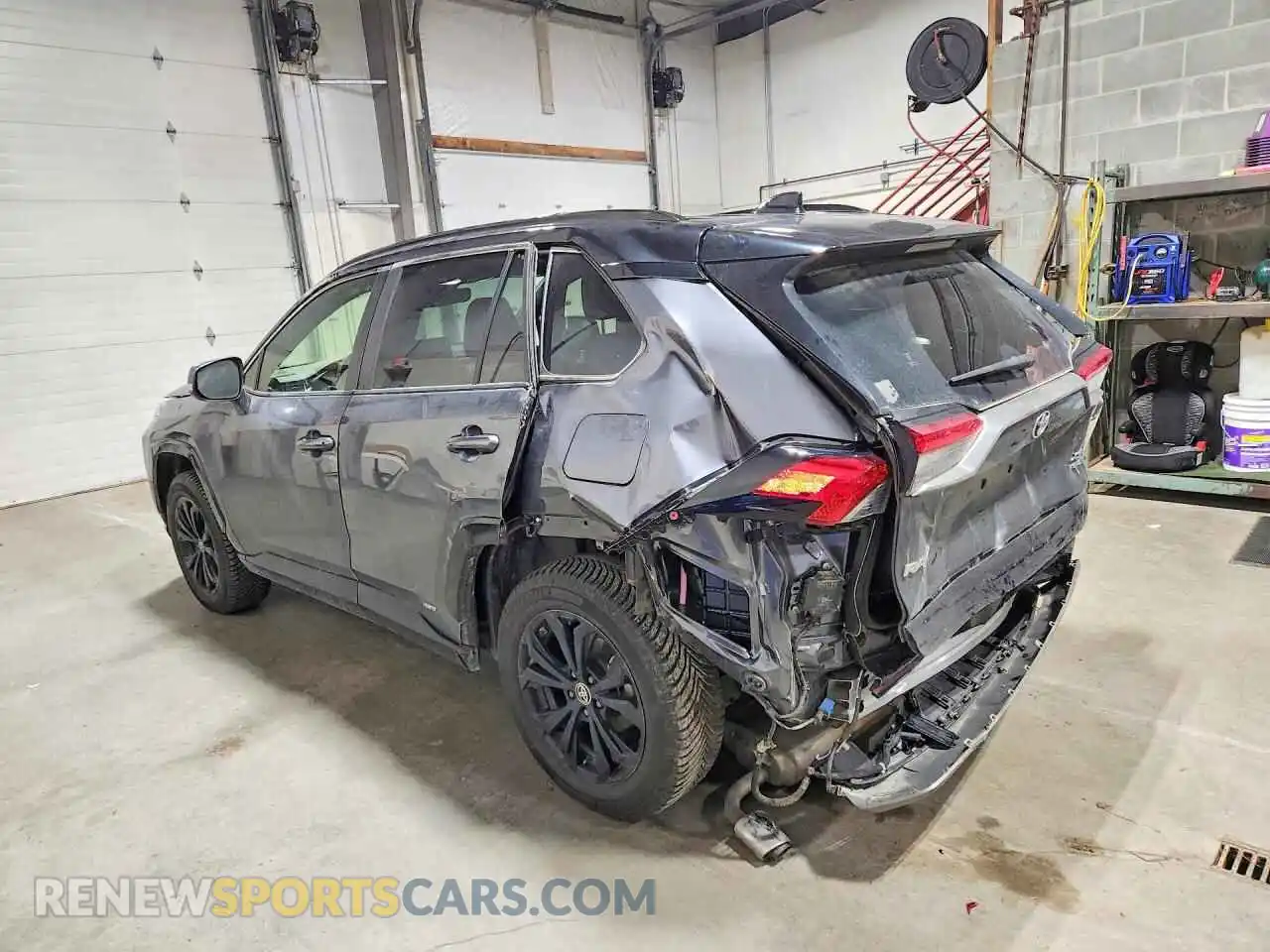 2 Photograph of a damaged car JTME6RFV2PD544370 TOYOTA RAV4 2023