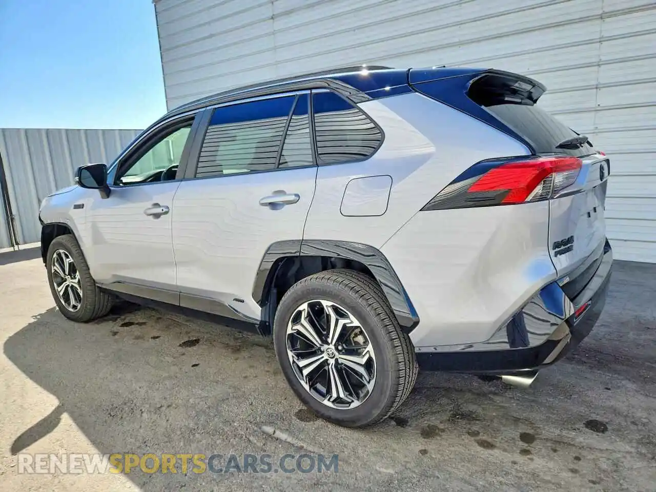 2 fotografías del automóvil dañado JTMEB3FV7PD164143 TOYOTA RAV4 2023