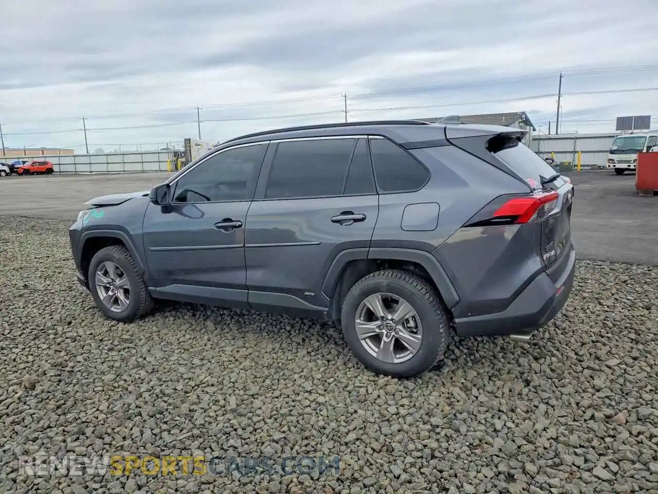 2 fotografías del automóvil dañado JTMLWRFV6PD173589 TOYOTA RAV4 2023