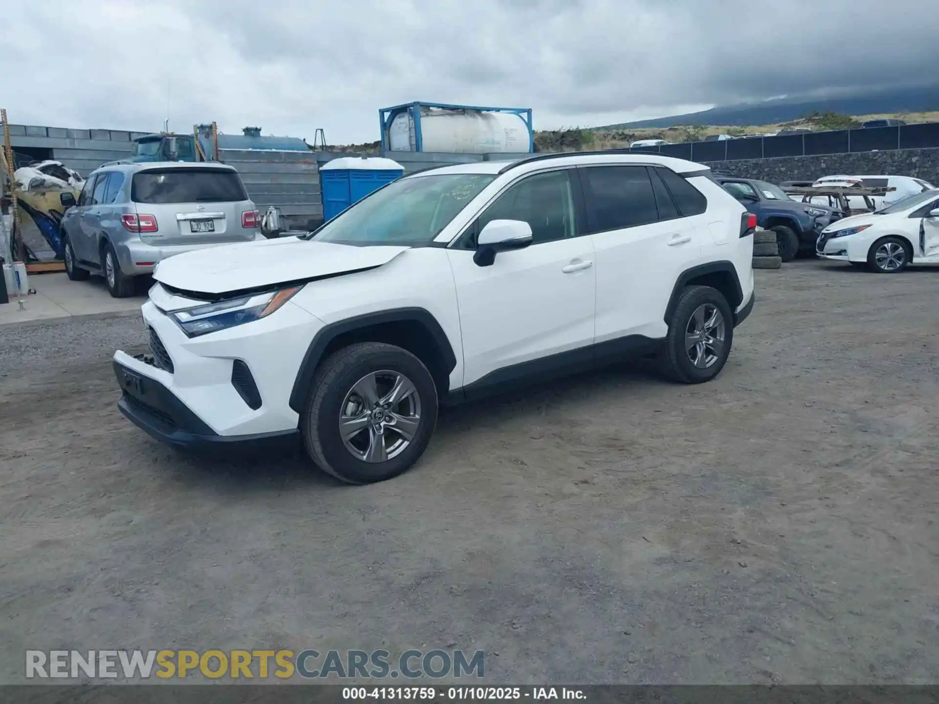 2 Photograph of a damaged car JTMP1RFV0PD099991 TOYOTA RAV4 2023