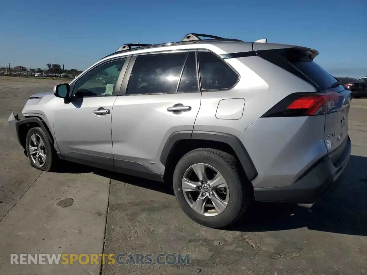 2 Фотография поврежденного автомобиля JTMRWRFV2PD177889 TOYOTA RAV4 2023