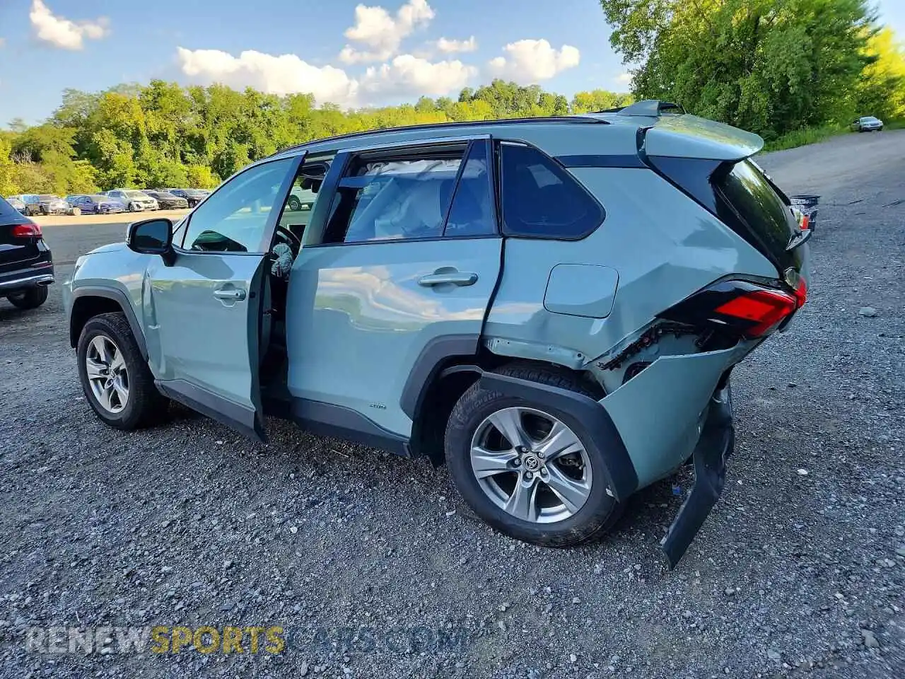 2 fotografías del automóvil dañado JTMRWRFV2PD204153 TOYOTA RAV4 2023