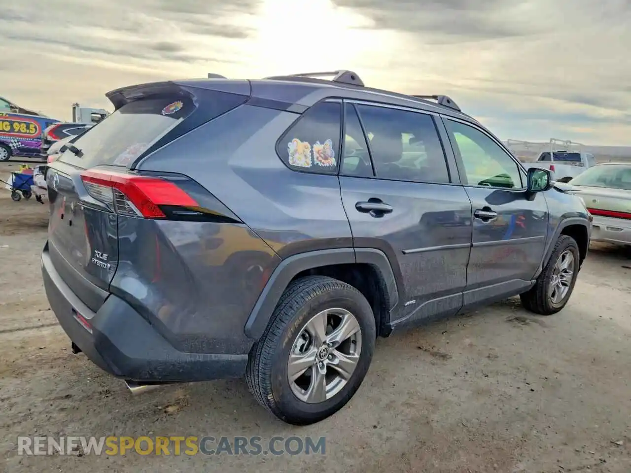 3 Фотография поврежденного автомобиля JTMRWRFV4PD196296 TOYOTA RAV4 2023