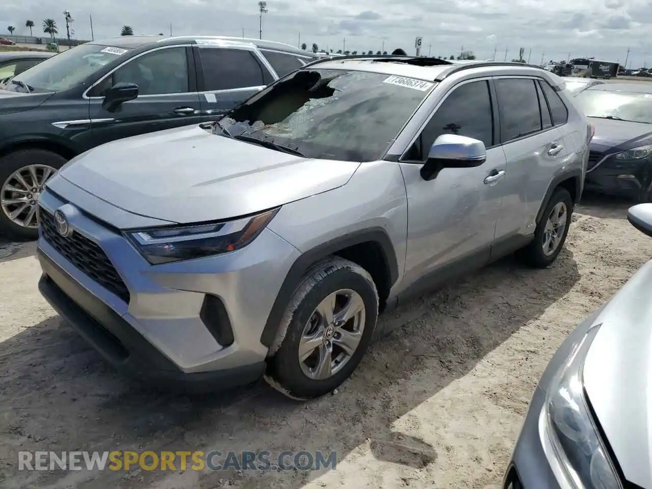 1 Photograph of a damaged car JTMRWRFVXPD206118 TOYOTA RAV4 2023