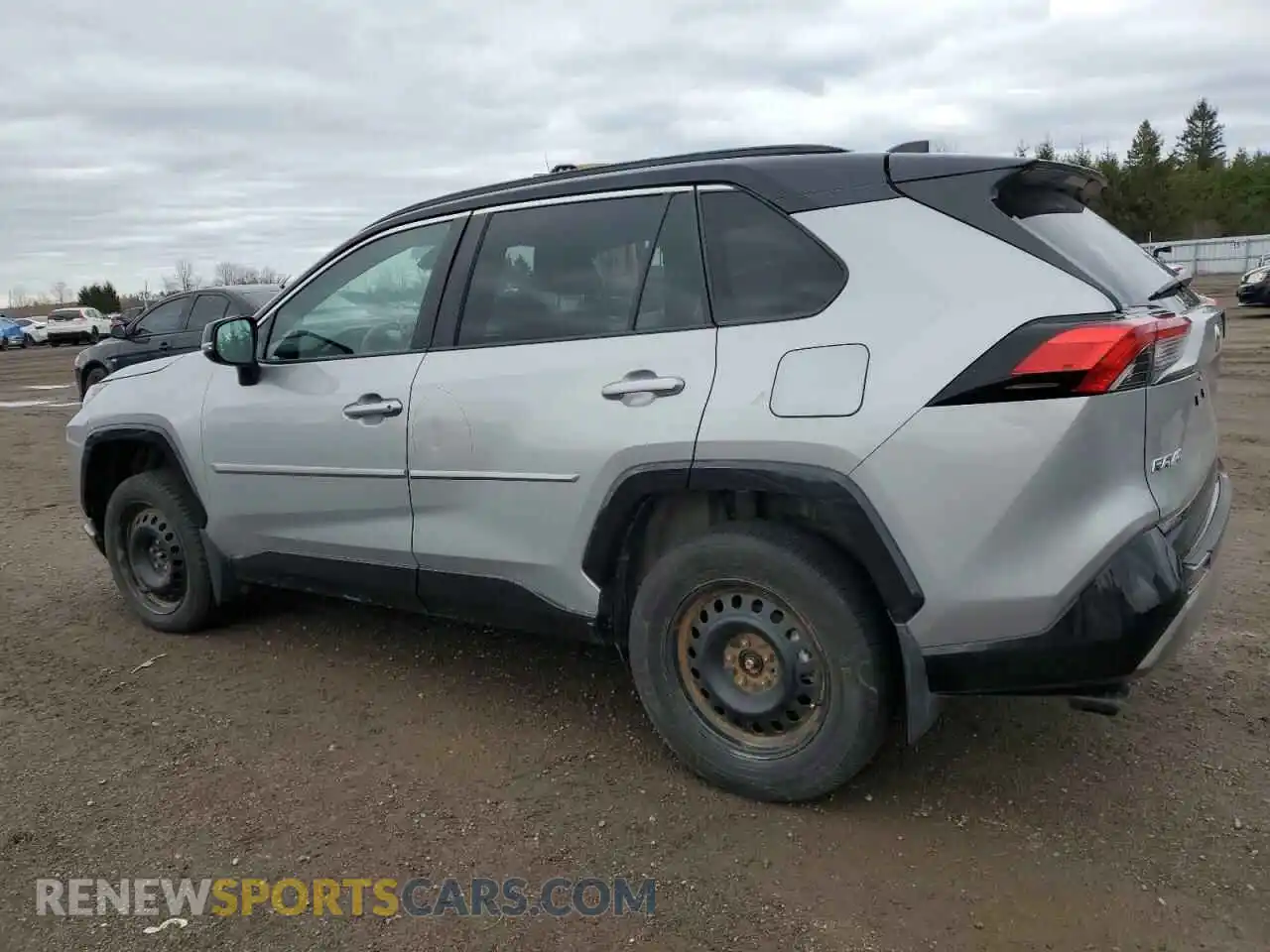 2 Photograph of a damaged car 2T35WRFV1RW226505 TOYOTA RAV4 2024