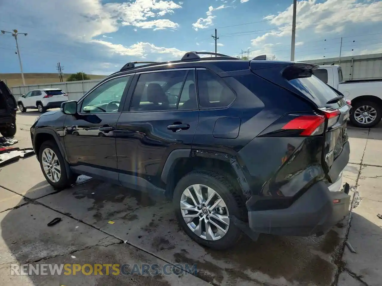 2 Фотография поврежденного автомобиля 2T3A1RFV0RC425236 TOYOTA RAV4 2024