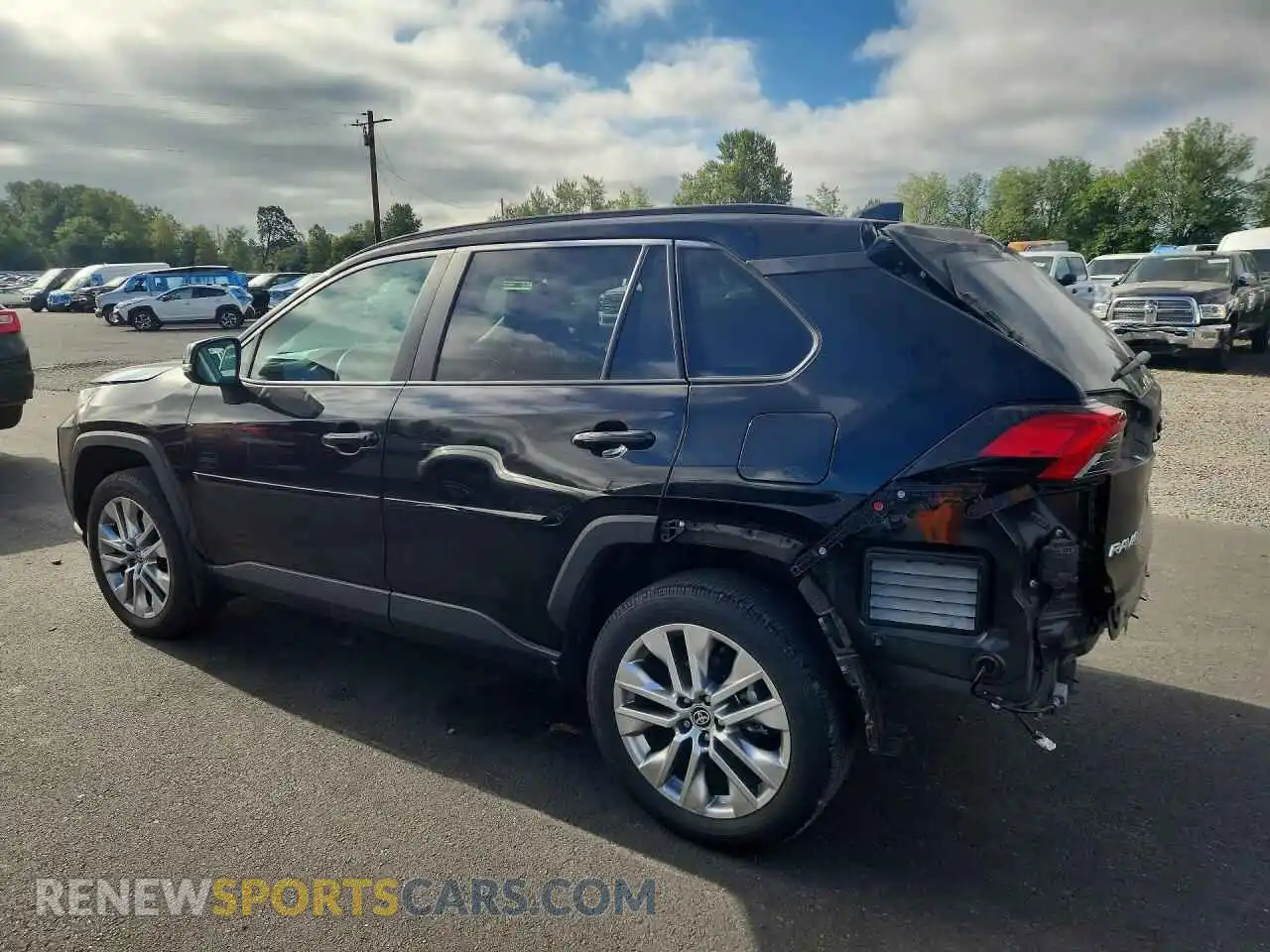 2 Photograph of a damaged car 2T3A1RFV0RC441615 TOYOTA RAV4 2024