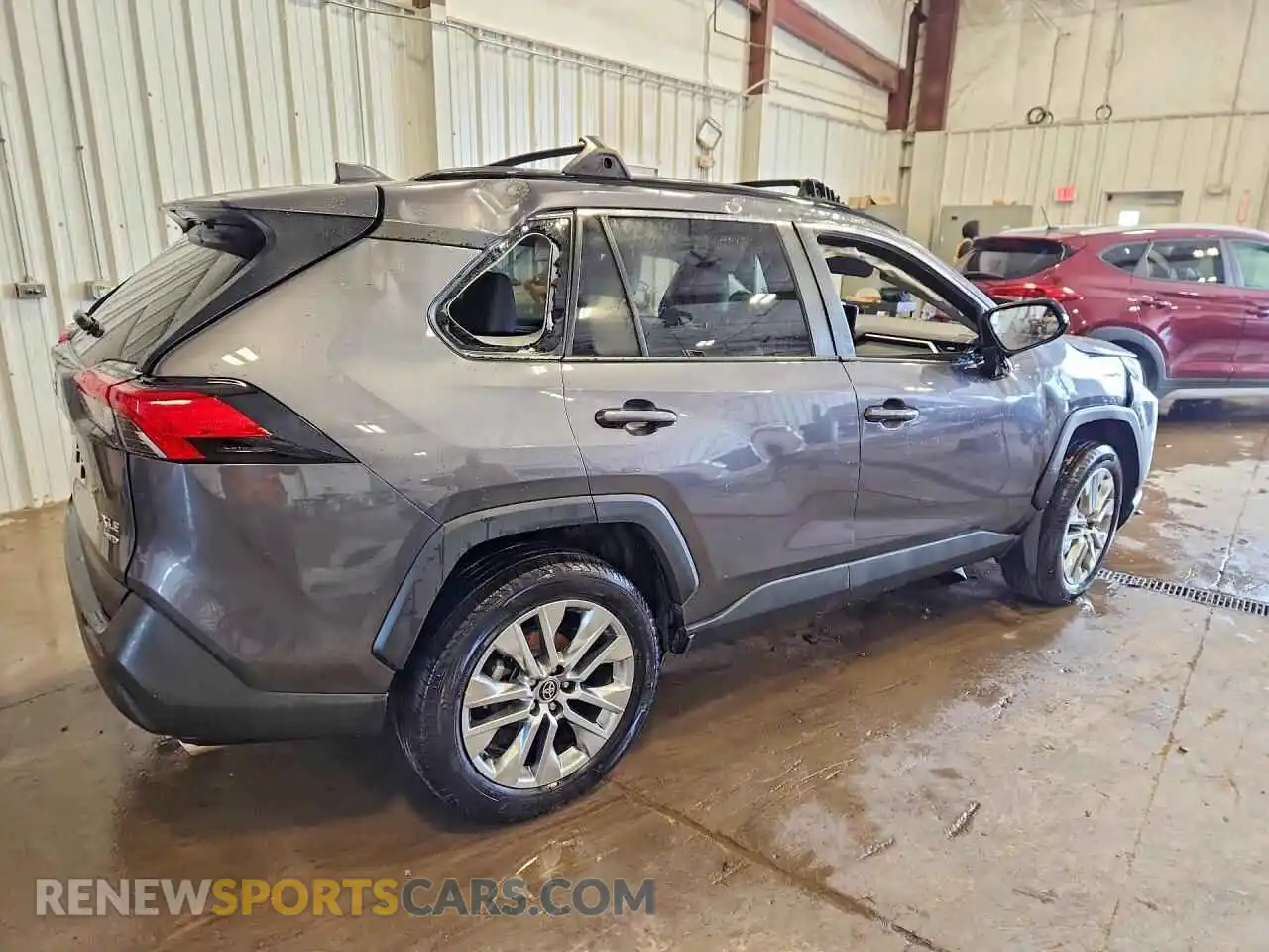 3 Photograph of a damaged car 2T3A1RFV1RC401477 TOYOTA RAV4 2024