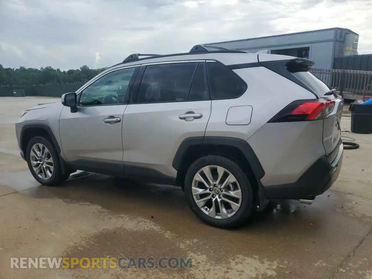 2 Photograph of a damaged car 2T3A1RFV1RC471867 TOYOTA RAV4 2024