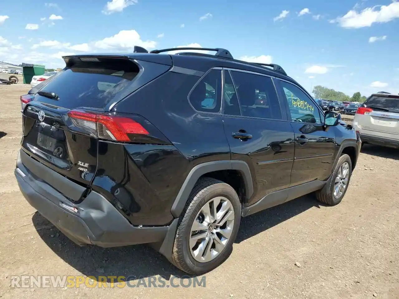 3 Photograph of a damaged car 2T3A1RFV2RC413556 TOYOTA RAV4 2024