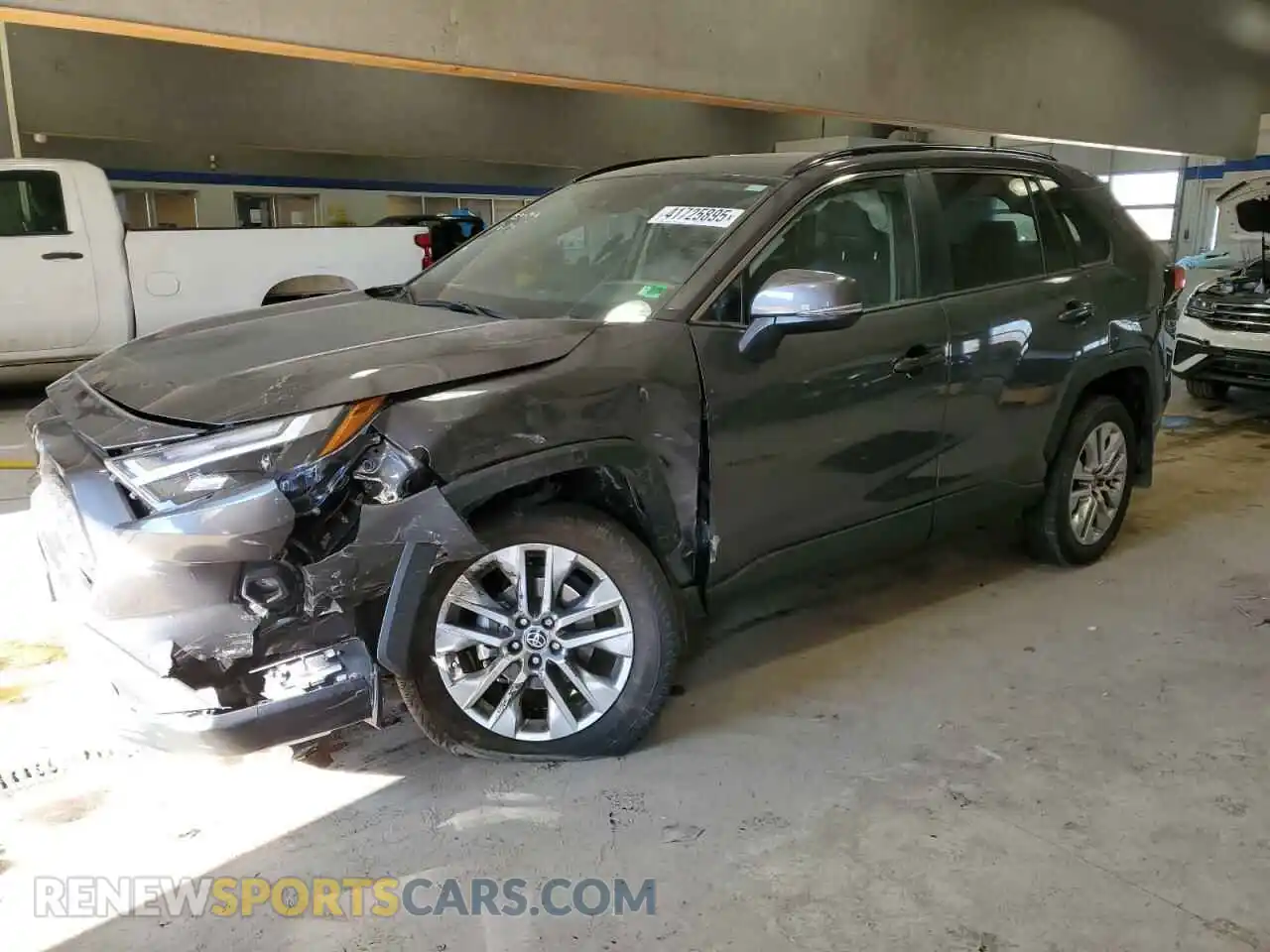 1 Photograph of a damaged car 2T3A1RFV5RC417407 TOYOTA RAV4 2024