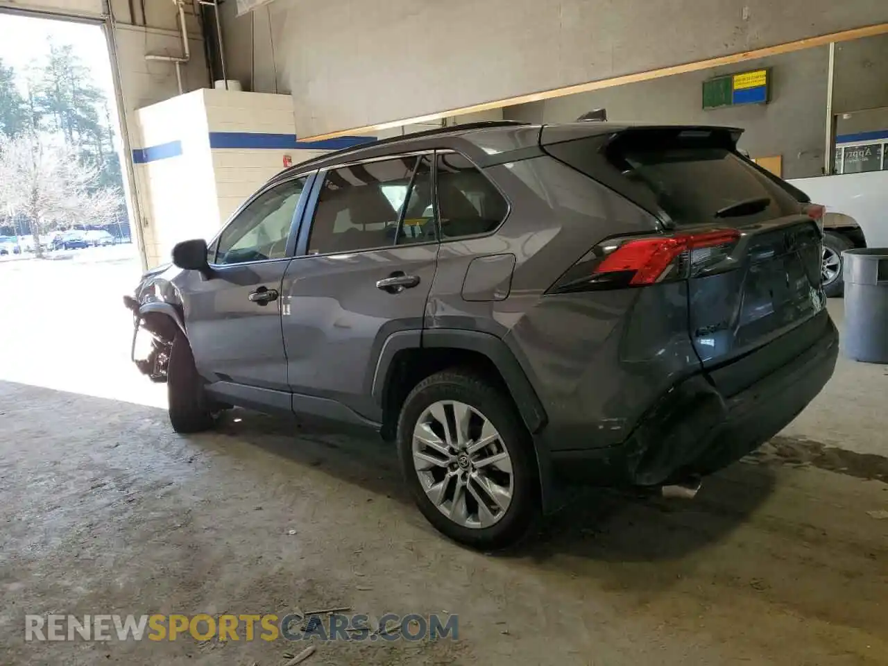 2 Photograph of a damaged car 2T3A1RFV5RC417407 TOYOTA RAV4 2024