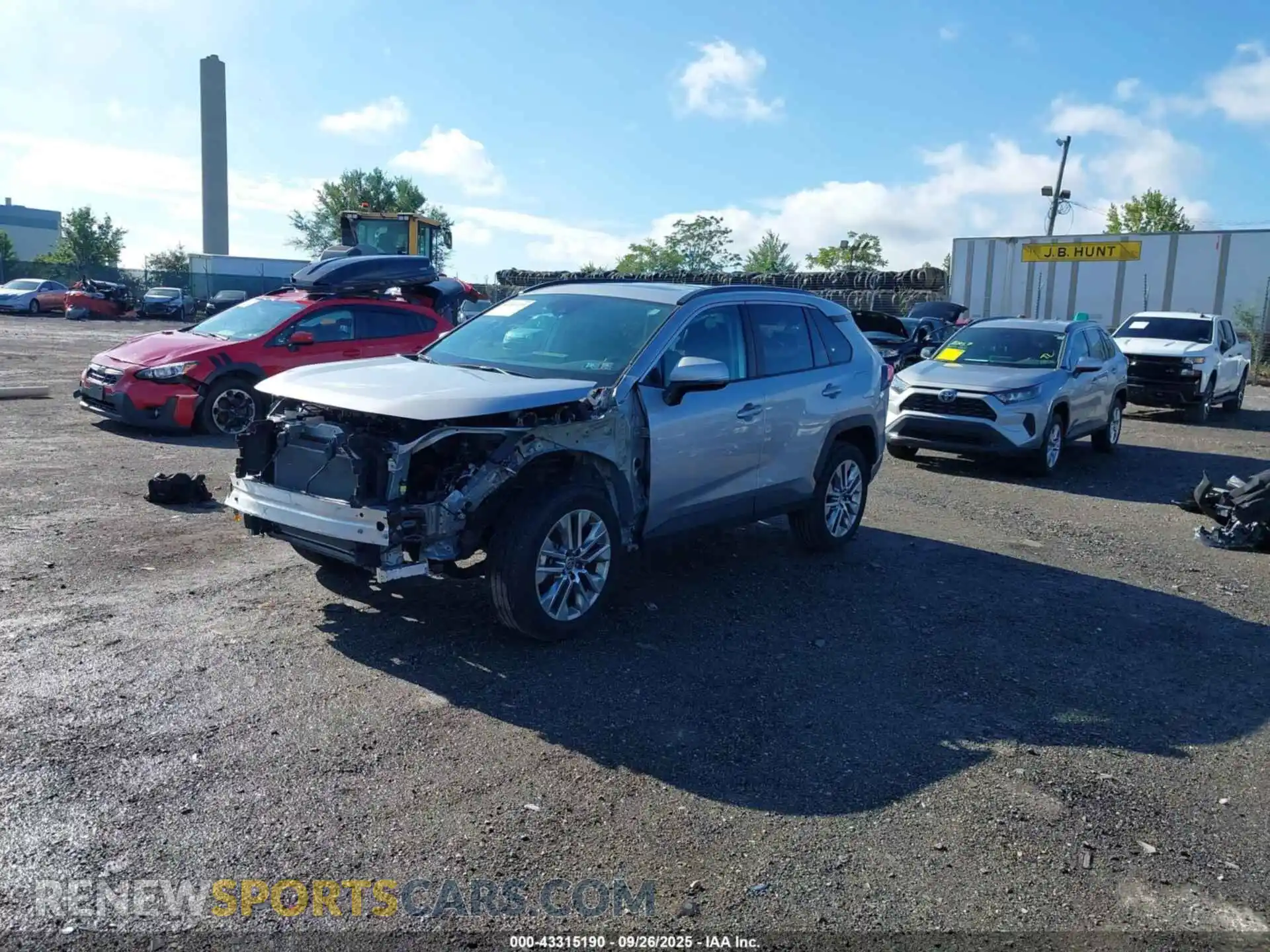 2 Фотография поврежденного автомобиля 2T3A1RFV7RC471436 TOYOTA RAV4 2024