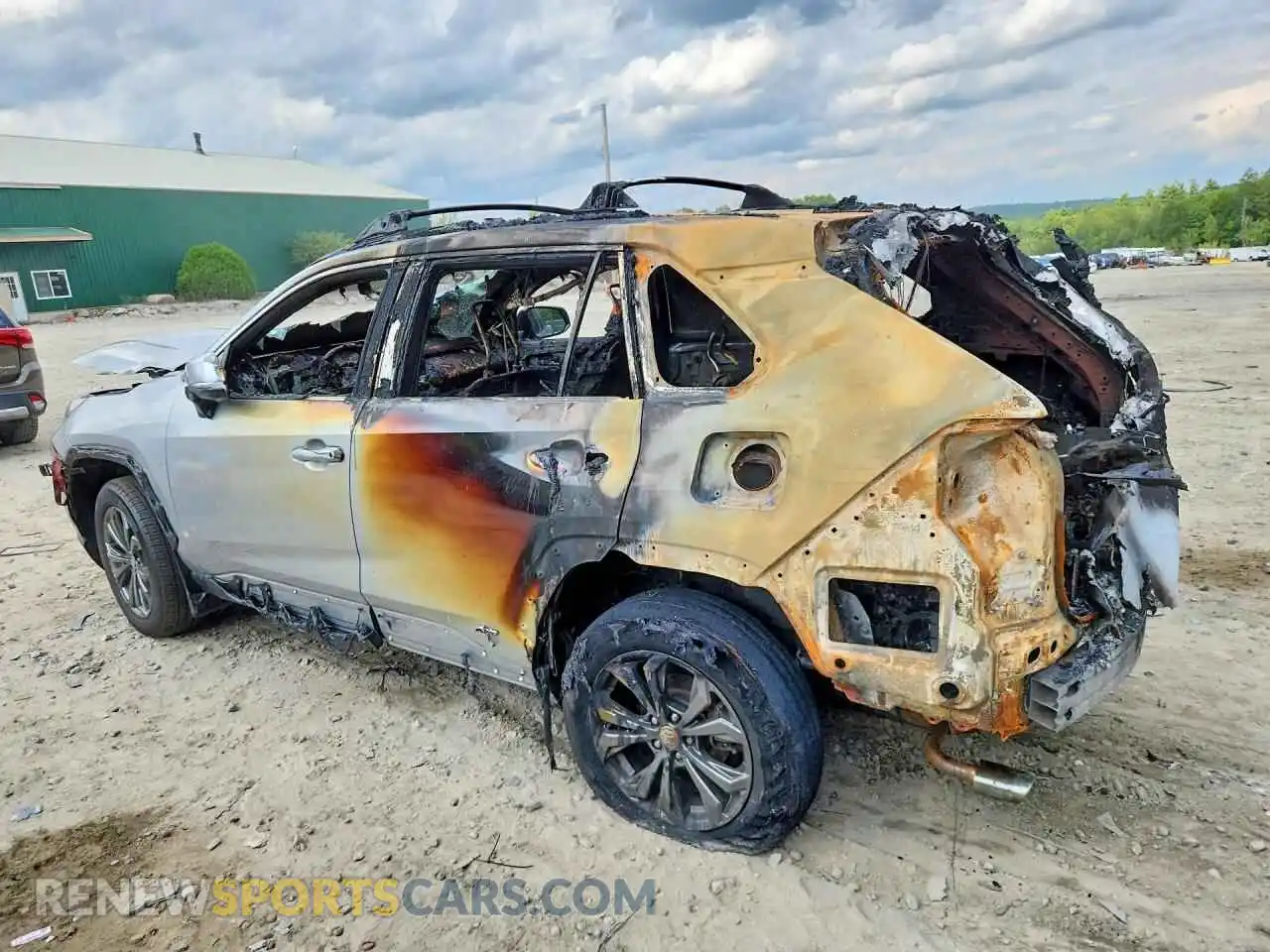 2 Photograph of a damaged car 2T3B6RFV9RW079899 TOYOTA RAV4 2024