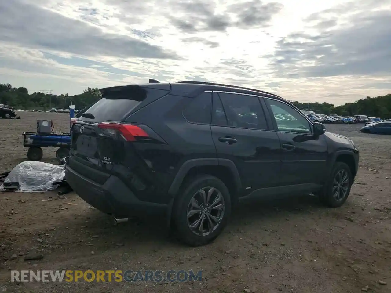 3 Photograph of a damaged car 2T3B6RFVXRW080995 TOYOTA RAV4 2024