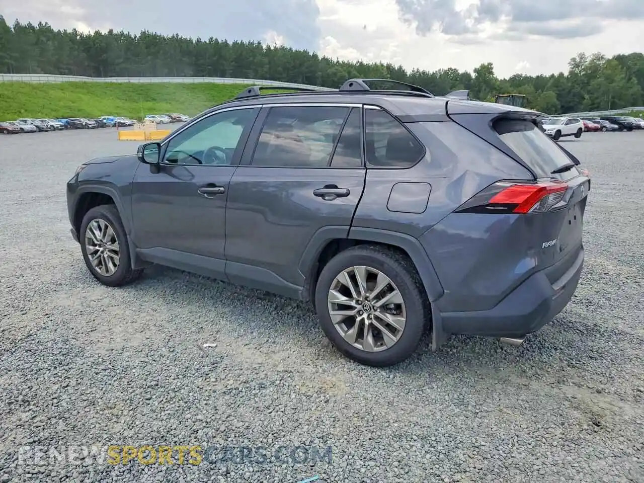 2 Photograph of a damaged car 2T3C1RFV1RC283908 TOYOTA RAV4 2024