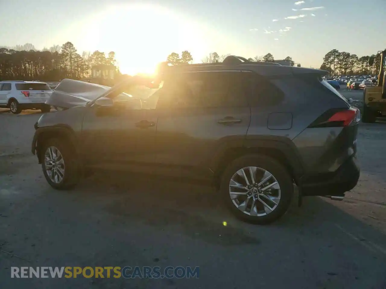 2 Photograph of a damaged car 2T3C1RFV1RC284430 TOYOTA RAV4 2024