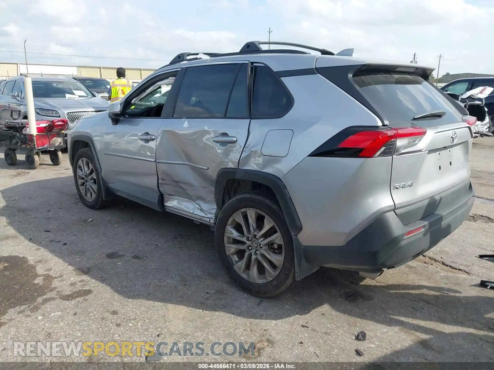 3 Photograph of a damaged car 2T3C1RFV2RC282671 TOYOTA RAV4 2024