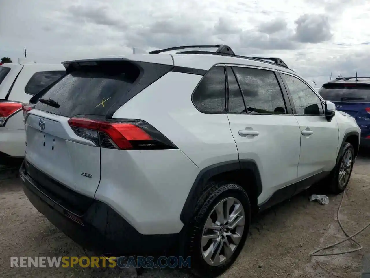 3 Photograph of a damaged car 2T3C1RFV2RW336999 TOYOTA RAV4 2024