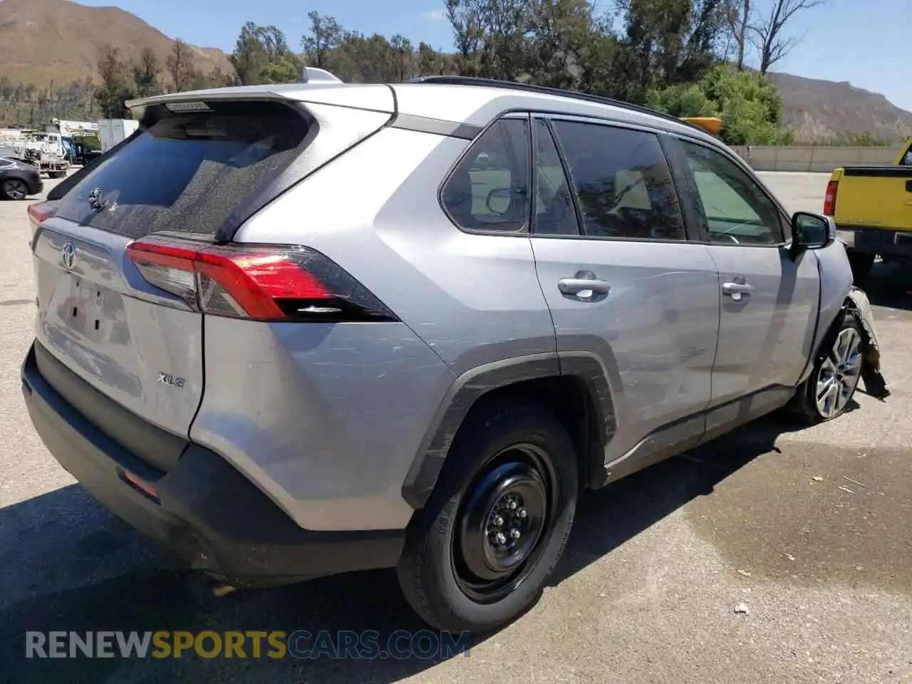 3 Photograph of a damaged car 2T3C1RFV3RC266835 TOYOTA RAV4 2024